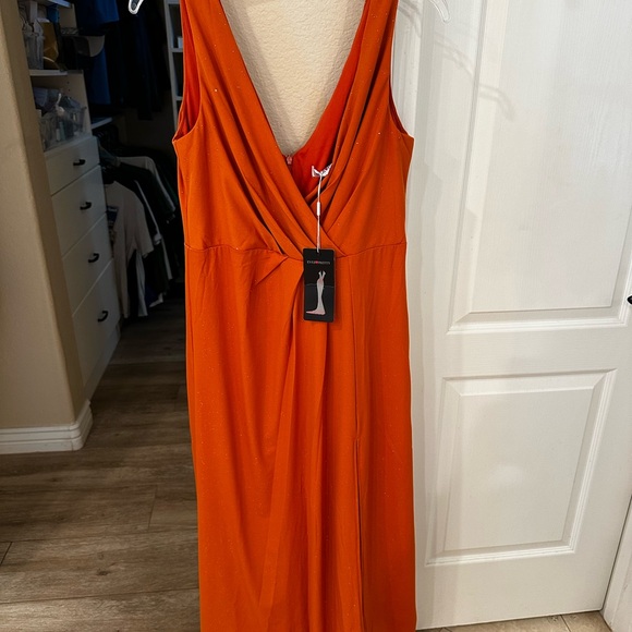 EVER pretty Orange gown with silver accents NWT US12 - Picture 2 of 7